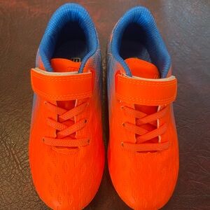 Unisex soccer/football cleats- size 11.  Worn twice!  Great condition!